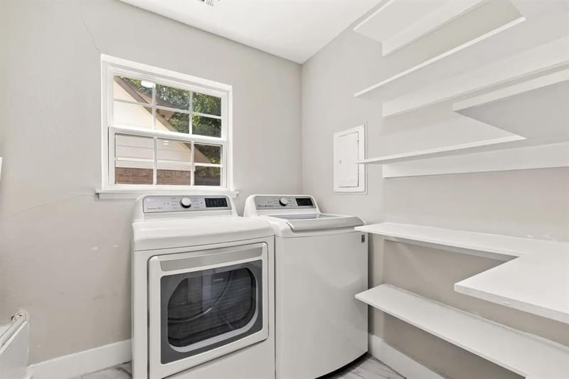 8635 Strathmore Drive, Dallas TX 75238 - Photo 12