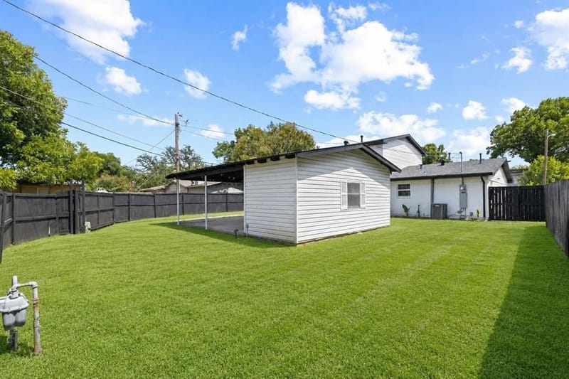 8635 Strathmore Drive, Dallas TX 75238 - Photo 25