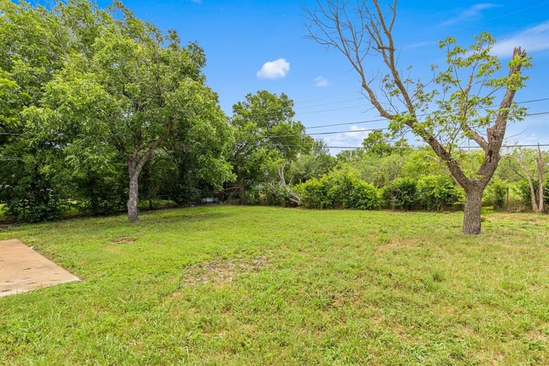 310 Lawndale Street, Waco TX 76706 - Photo 32