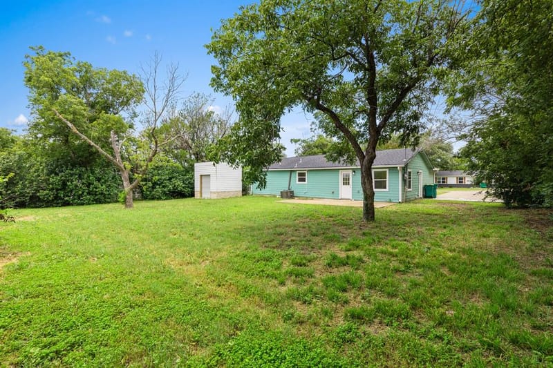 310 Lawndale Street, Waco TX 76706 - Photo 28