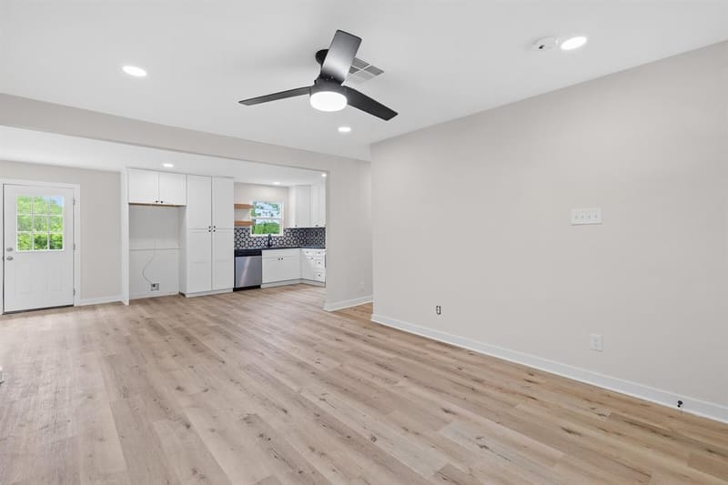 310 Lawndale Street, Waco TX 76706 - Photo 9