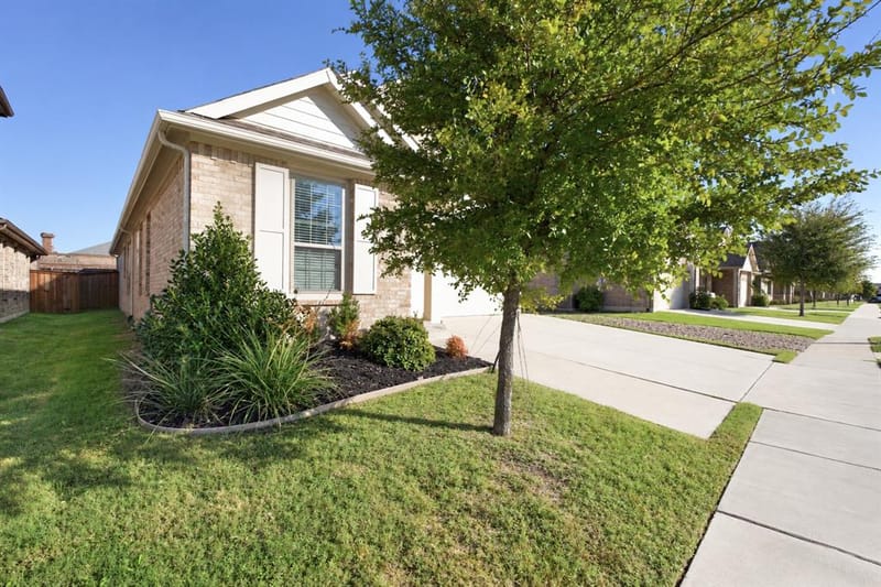 4840 Garner Drive, Carrollton TX 75010 - Photo 5