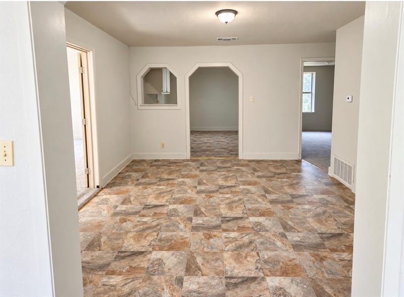 511 SW 3rd Street, Mineral Wells TX 76067 - Photo 6