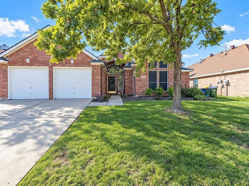5344 Ridge View Drive, Watauga TX 76137