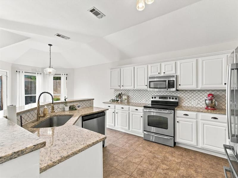 5344 Ridge View Drive, Watauga TX 76137 - Photo 9