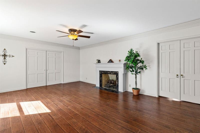 955 Jefferson Street E, Sulphur Springs TX 75482 - Photo 4