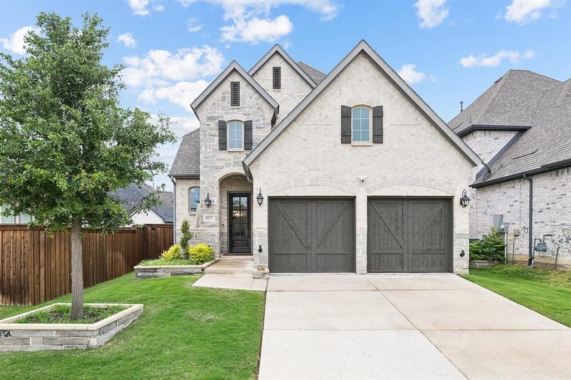 8471 Colburn, The Colony TX 75056
