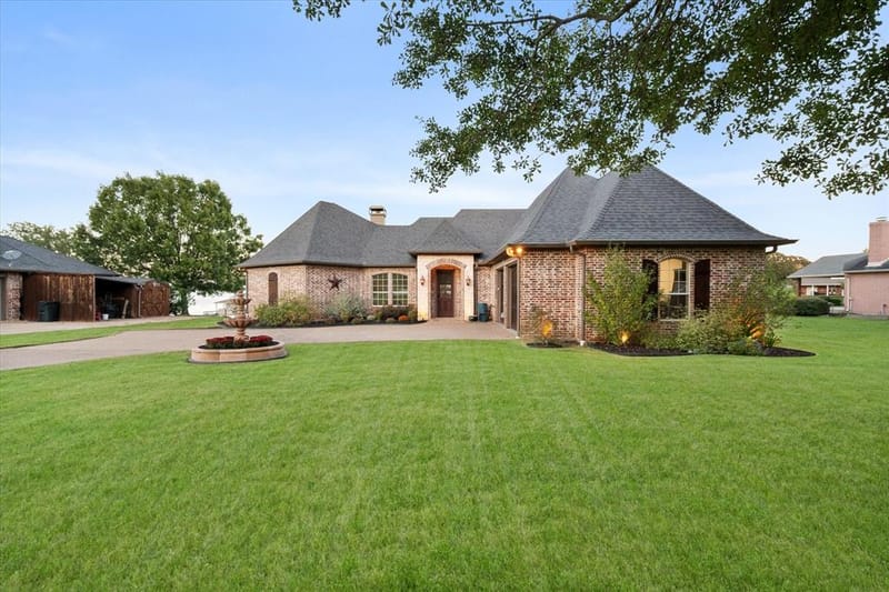108 County Road 3187, Corsicana TX 75109