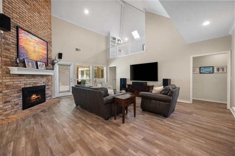 8800 Rolling Springs Court, Fort Worth TX 76120 - Photo 12