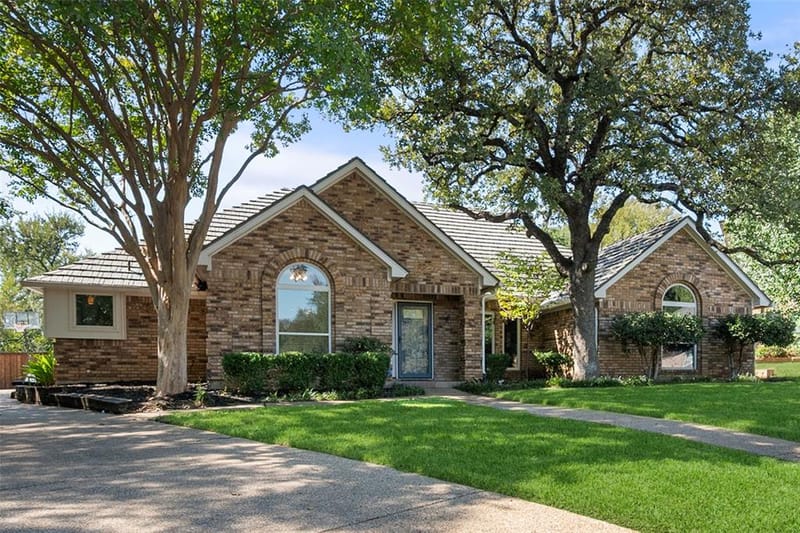 8800 Rolling Springs Court, Fort Worth TX 76120