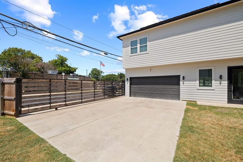 2502 Elsie Faye Heggins Street, Dallas TX 75215 - Photo 20