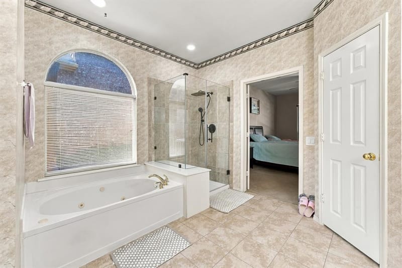 1320 Pinehurst Drive, Lewisville TX 75077 - Photo 10