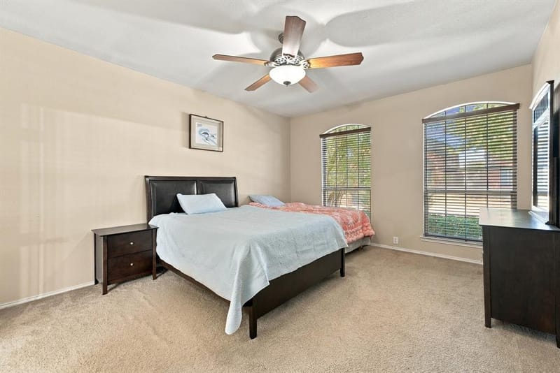 1320 Pinehurst Drive, Lewisville TX 75077 - Photo 8