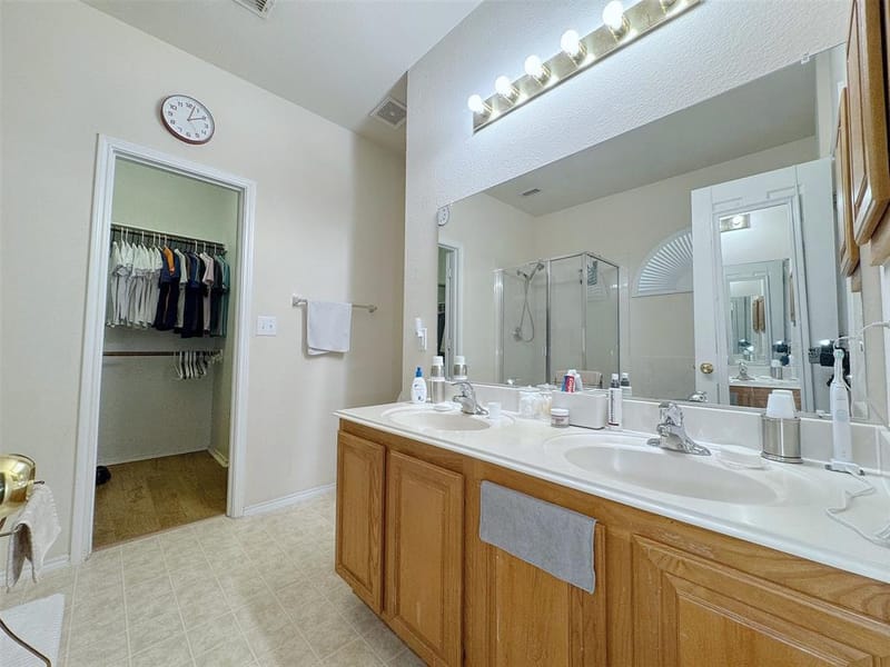 4102 Maidstone Drive, Garland TX 75043 - Photo 11