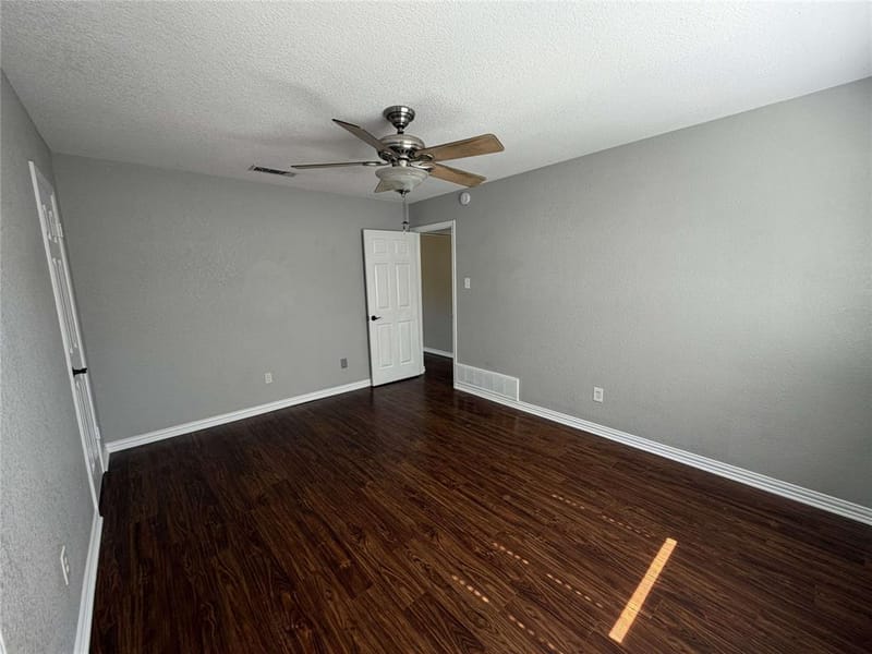 6617 Wooddale Drive, Watauga TX 76148 - Photo 9