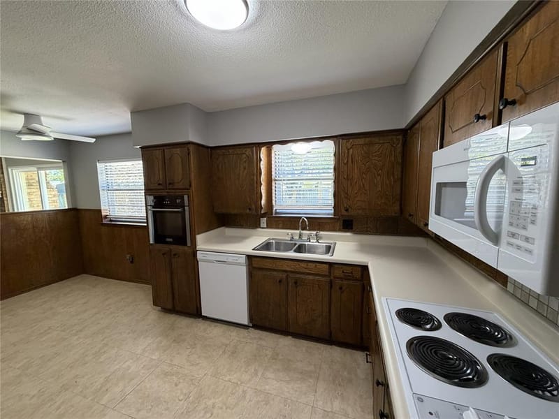 6617 Wooddale Drive, Watauga TX 76148 - Photo 38