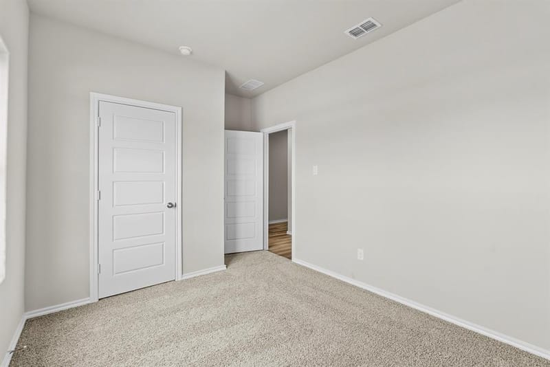 9729 Mcclane Farm Drive, Fort Worth TX 76036 - Photo 6