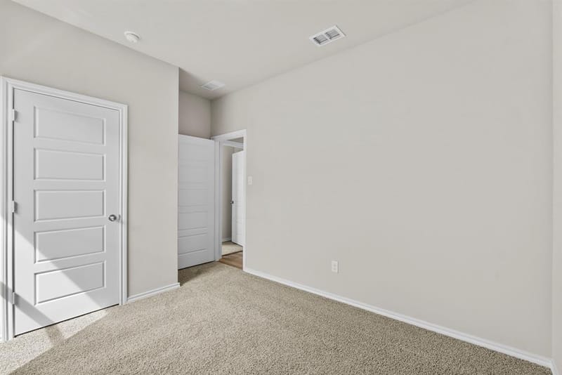 9729 Mcclane Farm Drive, Fort Worth TX 76036 - Photo 8