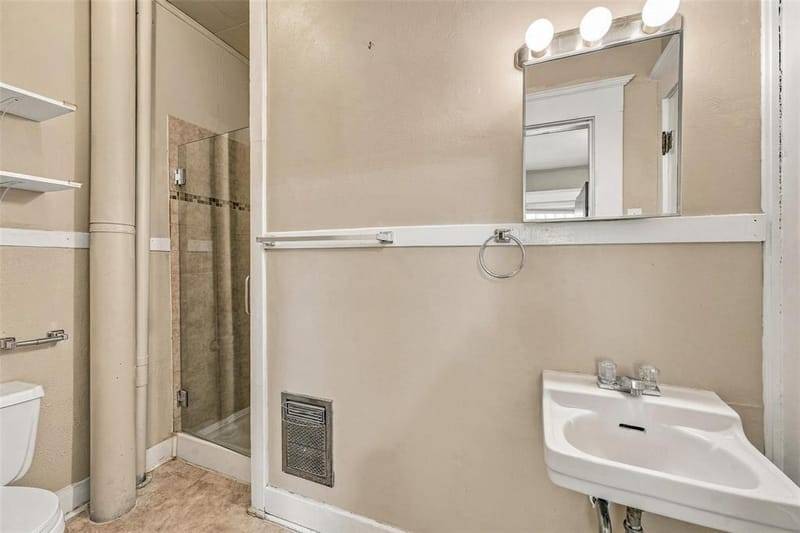 1728 5th Avenue, Fort Worth TX 76110 - Photo 22