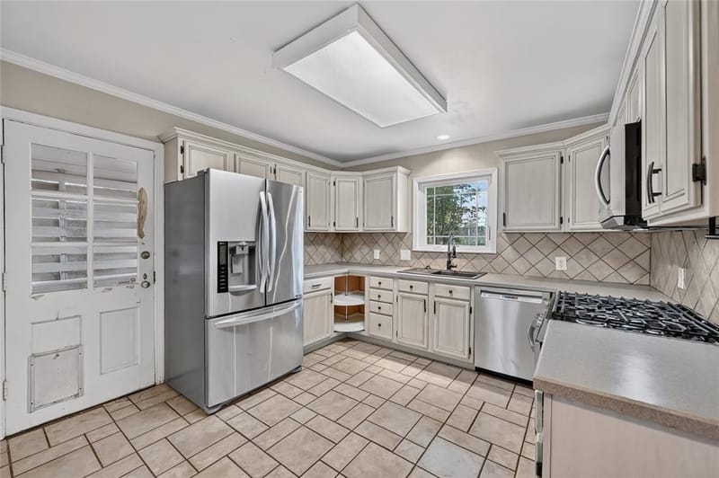 2518 Maple Springs Boulevard, Dallas TX 75235 - Photo 10