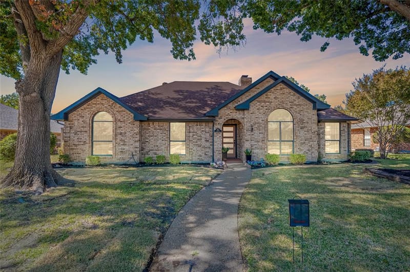 3106 University Drive, Rowlett TX 75088