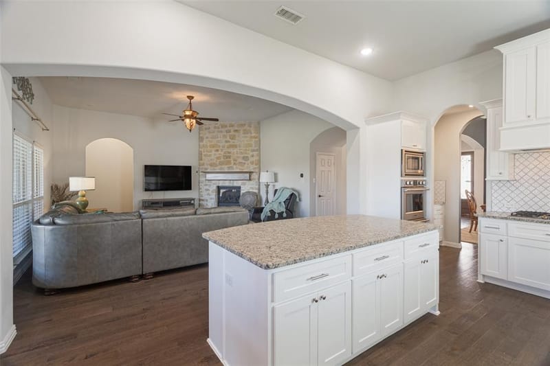 141 Kingsbury Lane, Prosper TX 75078 - Photo 8