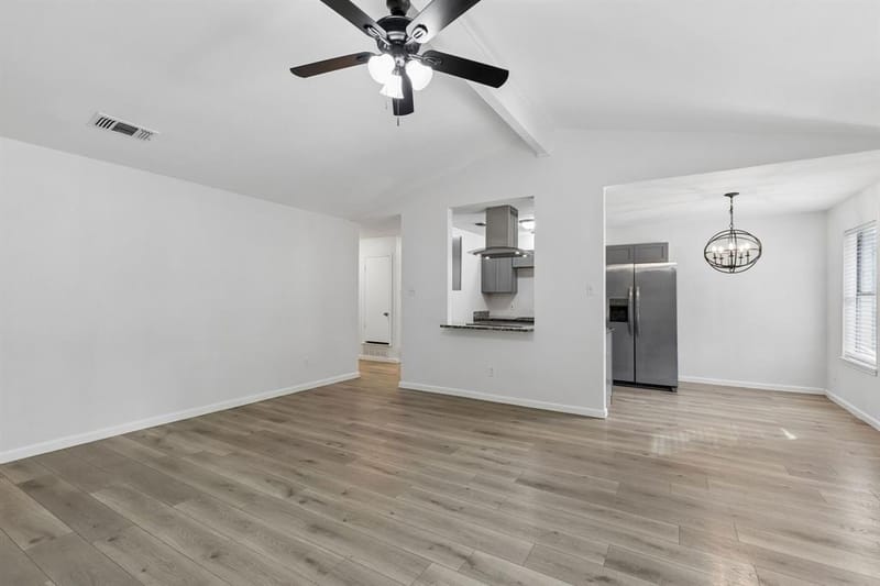 6006 Maple Springs Drive, Arlington TX 76001 - Photo 7