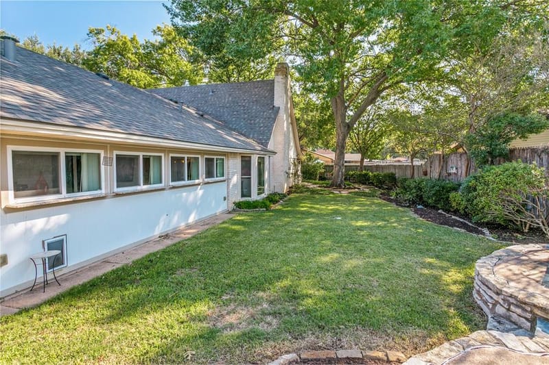 916 Willow Way, Benbrook TX 76126 - Photo 37