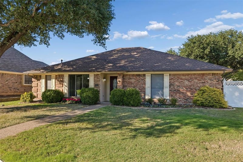 2051 Robin Hill Lane, Carrollton TX 75007 - Photo 2