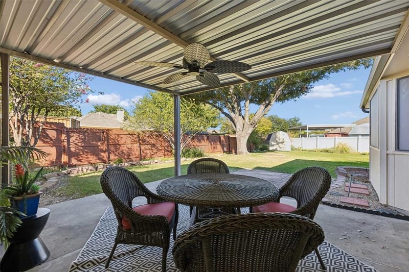 2051 Robin Hill Lane, Carrollton TX 75007 - Photo 25