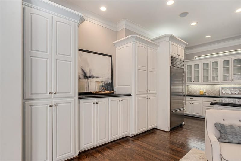 7404 Glen Albens Circle, Dallas TX 75225 - Photo 12