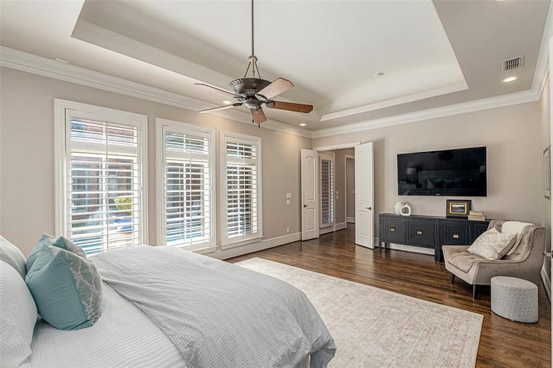 7404 Glen Albens Circle, Dallas TX 75225 - Photo 18