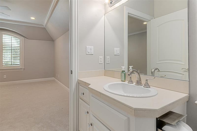 7404 Glen Albens Circle, Dallas TX 75225 - Photo 31