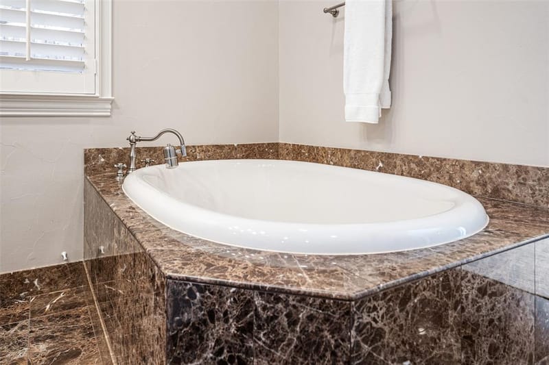 7404 Glen Albens Circle, Dallas TX 75225 - Photo 21