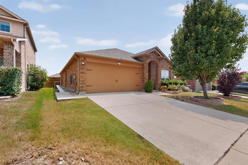 1119 Garnet Street, Princeton TX 75407 - Photo 3