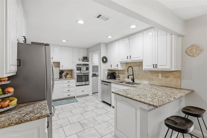 6405 Amicable Drive, Arlington TX 76016 - Photo 6