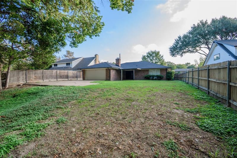 286 Larry Drive, Dallas TX 75137 - Photo 23