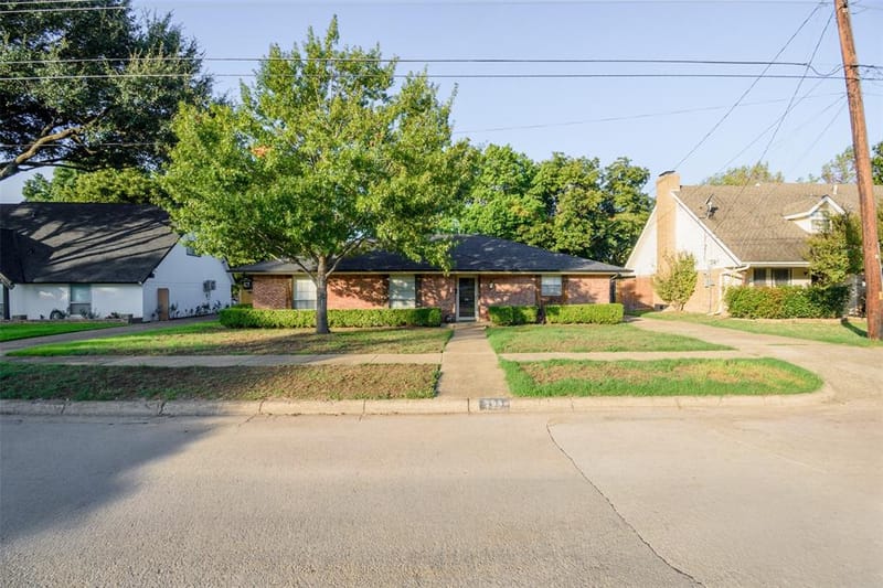 286 Larry Drive, Dallas TX 75137 - Photo 2