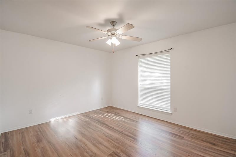 286 Larry Drive, Dallas TX 75137 - Photo 13