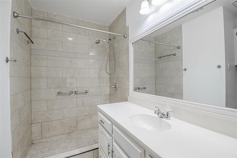 286 Larry Drive, Dallas TX 75137 - Photo 14