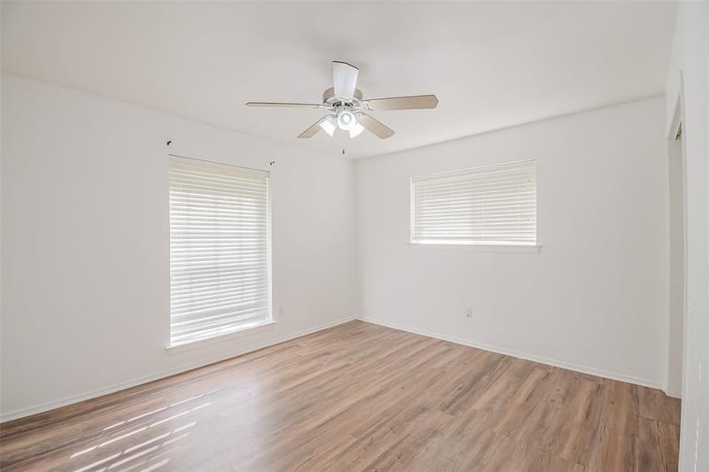 286 Larry Drive, Dallas TX 75137 - Photo 15