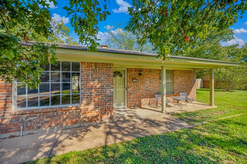 1703 Lamar Street, Mineral Wells TX 76067 - Photo 28