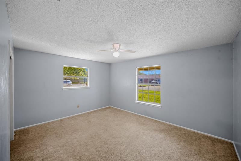 1703 Lamar Street, Mineral Wells TX 76067 - Photo 9