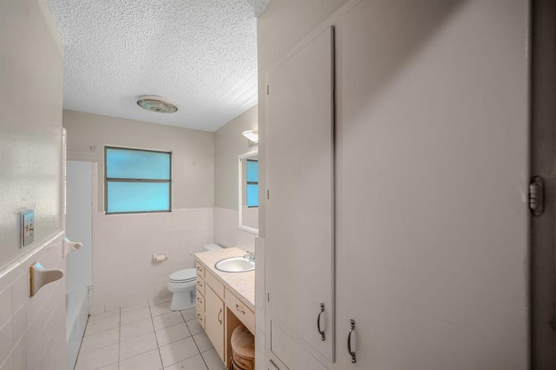 1703 Lamar Street, Mineral Wells TX 76067 - Photo 10