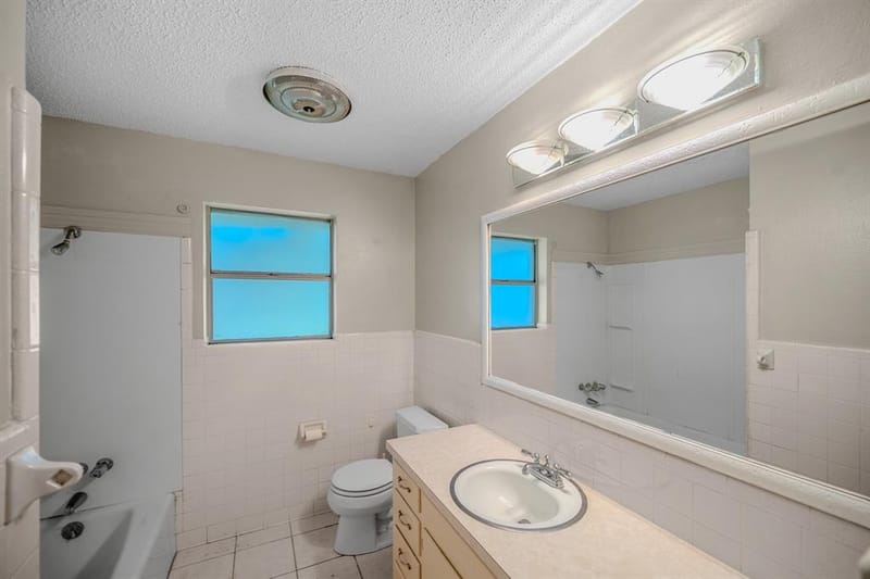 1703 Lamar Street, Mineral Wells TX 76067 - Photo 11