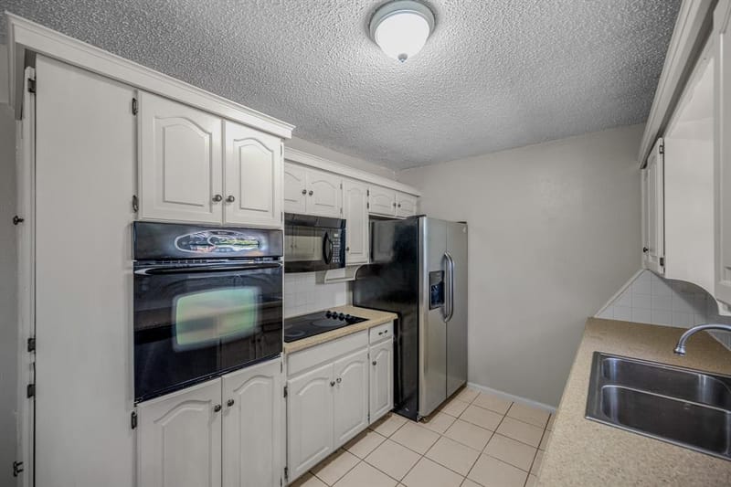 1703 Lamar Street, Mineral Wells TX 76067 - Photo 8