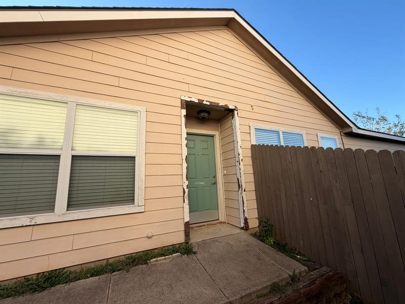 10710 Edgewest Terrace, Fort Worth TX 76108 - Photo 6