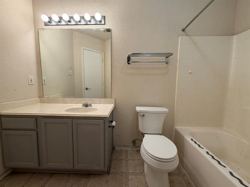 10710 Edgewest Terrace, Fort Worth TX 76108 - Photo 16