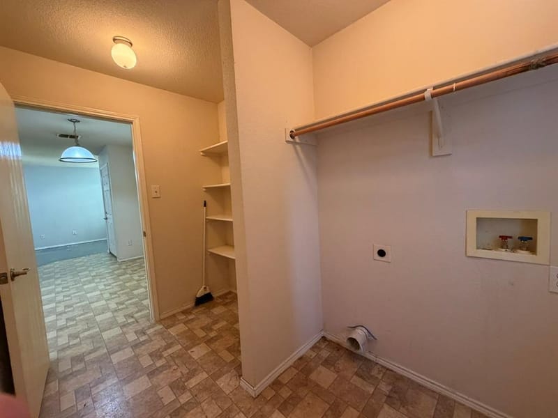 10710 Edgewest Terrace, Fort Worth TX 76108 - Photo 12