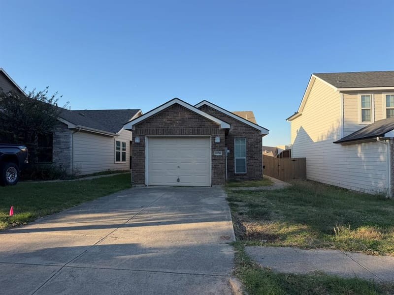 10710 Edgewest Terrace, Fort Worth TX 76108 - Photo 3